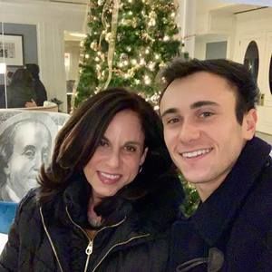 Meet your Posher, Lori